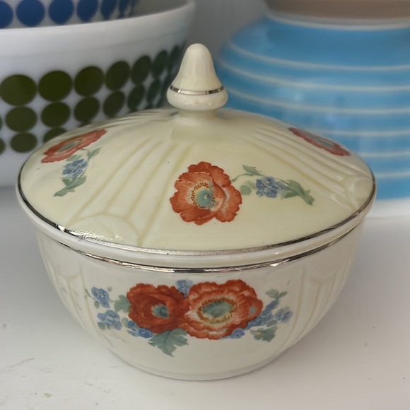 Vintage Other - Vintage Hall’s Superior Quality Poppies Radiance Bowl with Lid